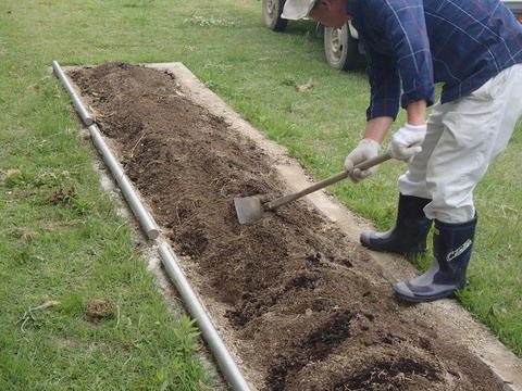 ①耕す.JPGのサムネイル画像